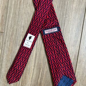 Vineyard Vines | Red and Navy Lobster Patterned Skinny Necktie
